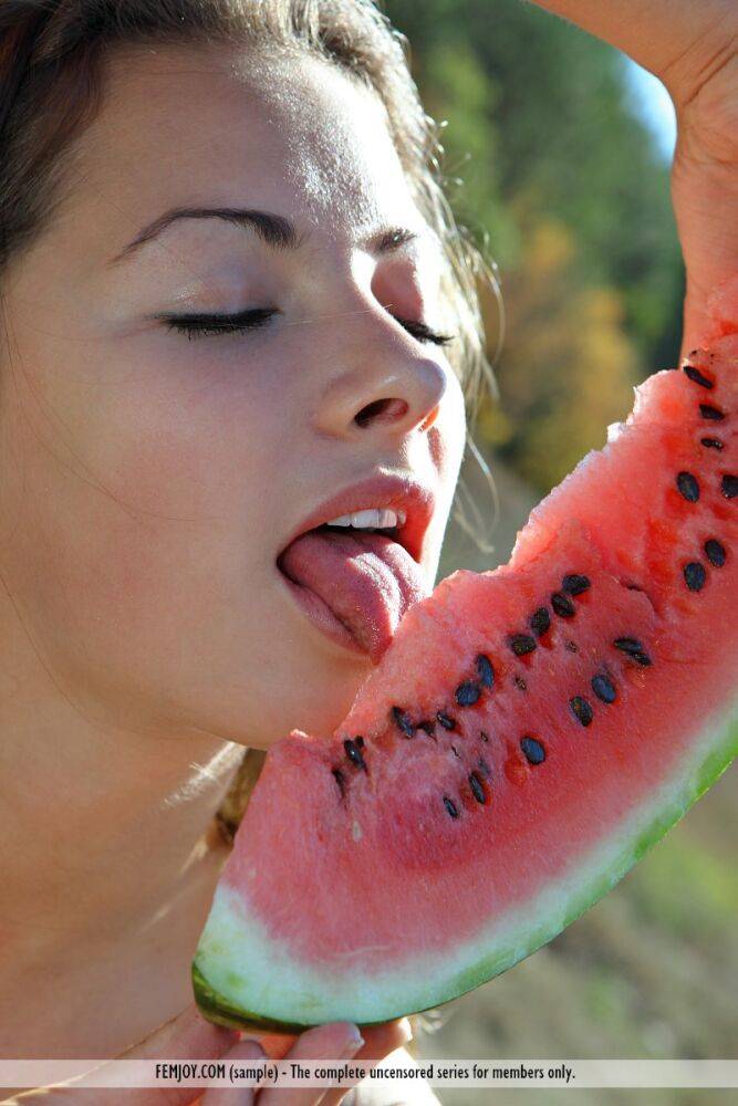 Cute solo girl Alisa B eats watermelon while posing in the nude - #11