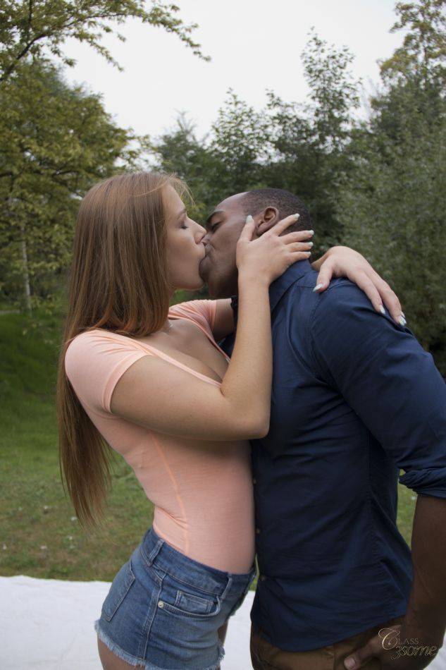 2 girls in denim shorts meet up with a black man for an outdoor threesome - #4