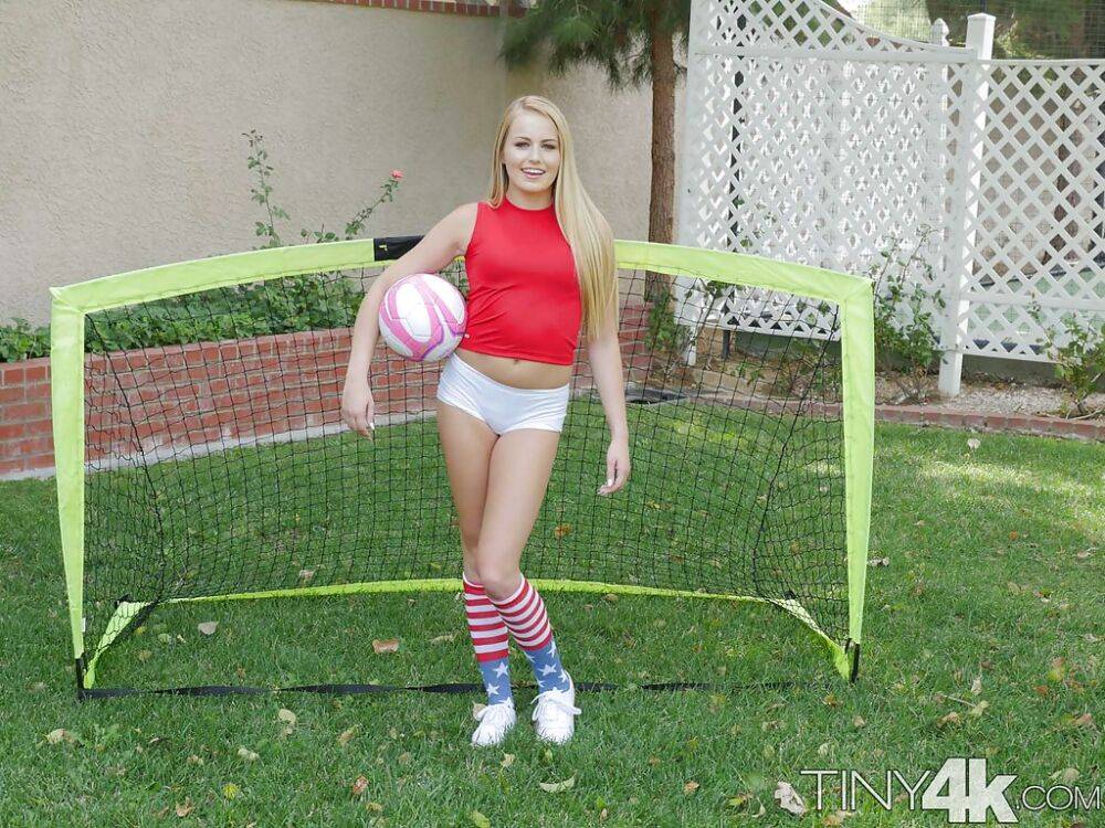 Sporty blonde doll Scarlett Sage premium nudity on the pitch - #15