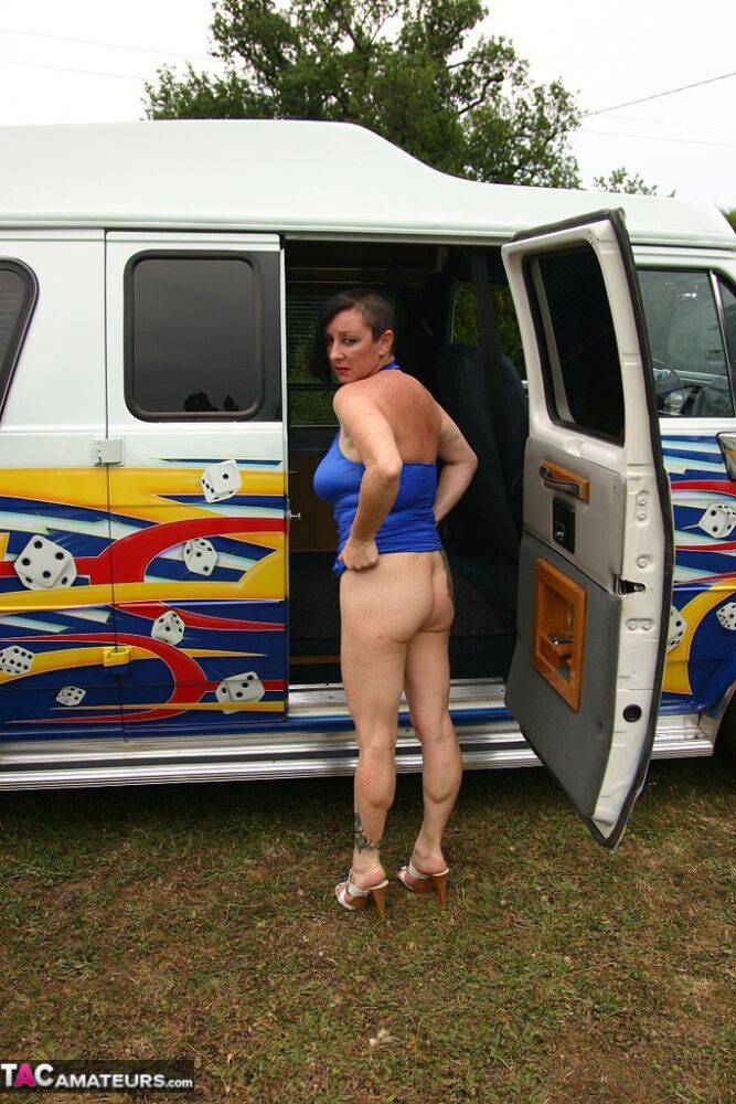 Mature amateur Mary Bitch gets naked inside a B-class van during solo action - #12