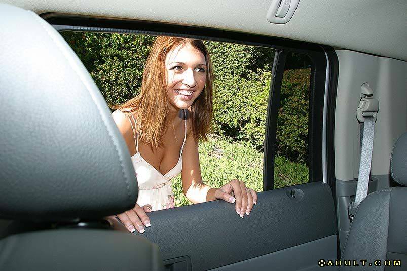 Bosomy teen slut goes down on a stiff dick on the back seat - #6