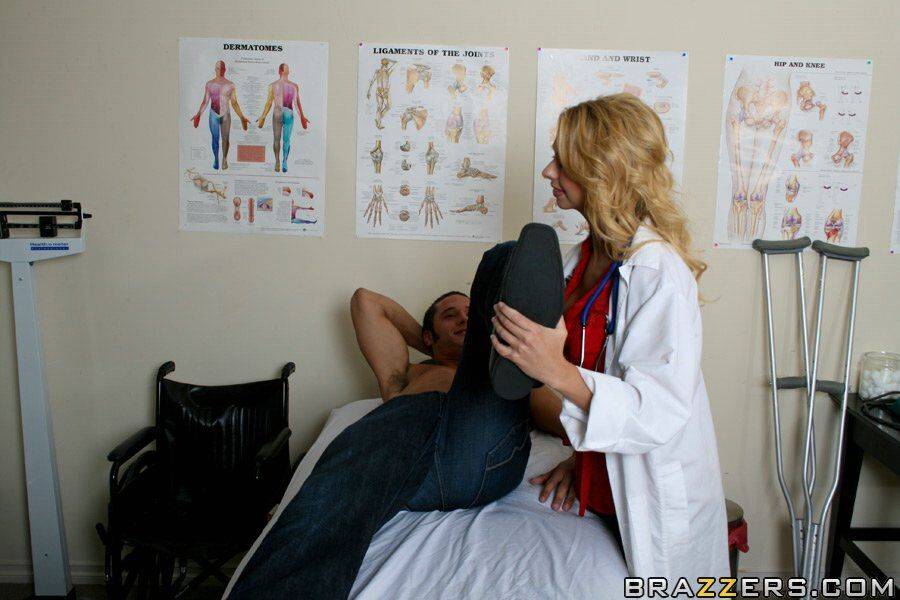 MILF Brianna Beach takes off doctor's uniform to become an office slut - #2