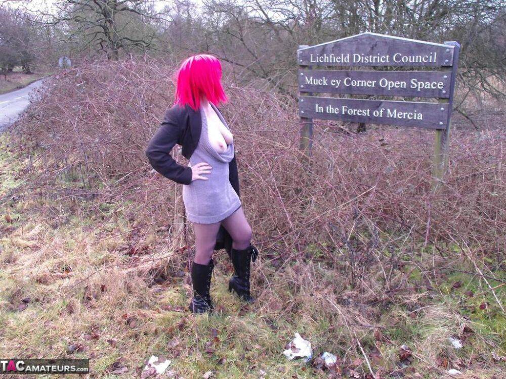 Amateur chick Barby Slut flashes her tits and twat in various UK locations - #10