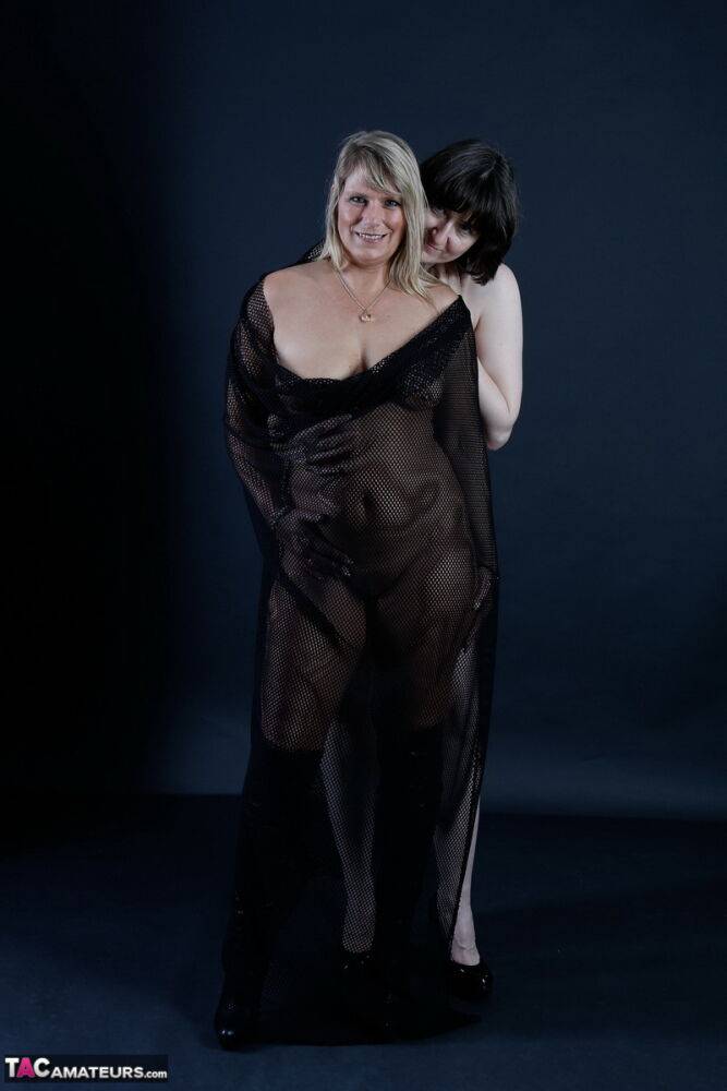 Older amateur Sweet Susi and her lesbian lover model naked together - #12