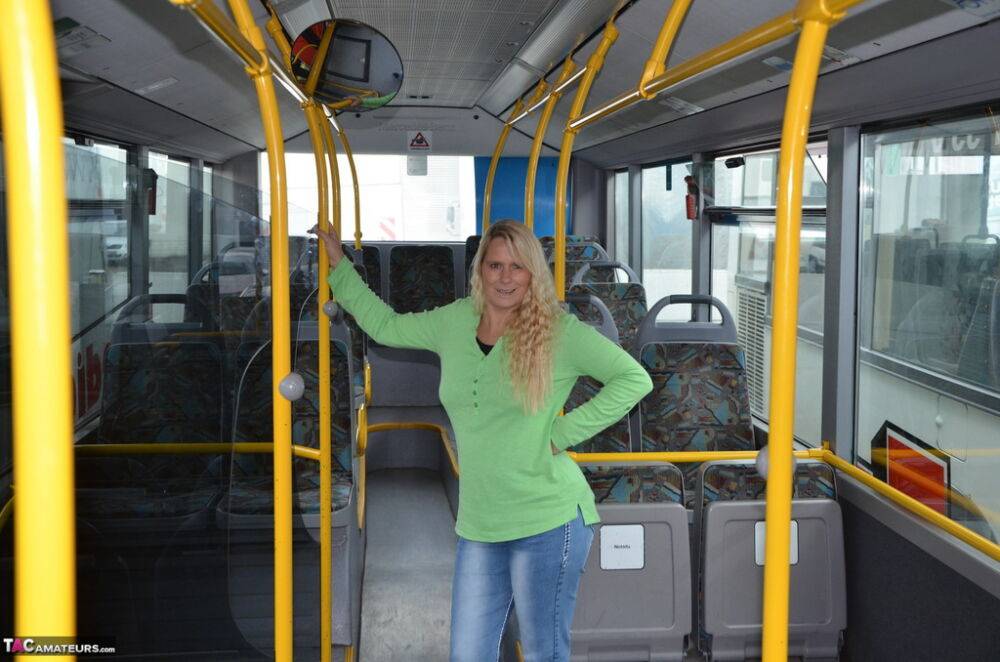 Blonde amateur Sweet Susi strips to her socks on a public bus | Photo: 1329425