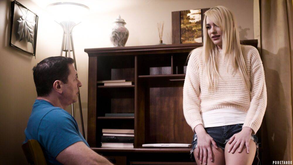 Blonde girl Kenna James deepthroats her stepfather before fucking him - #6