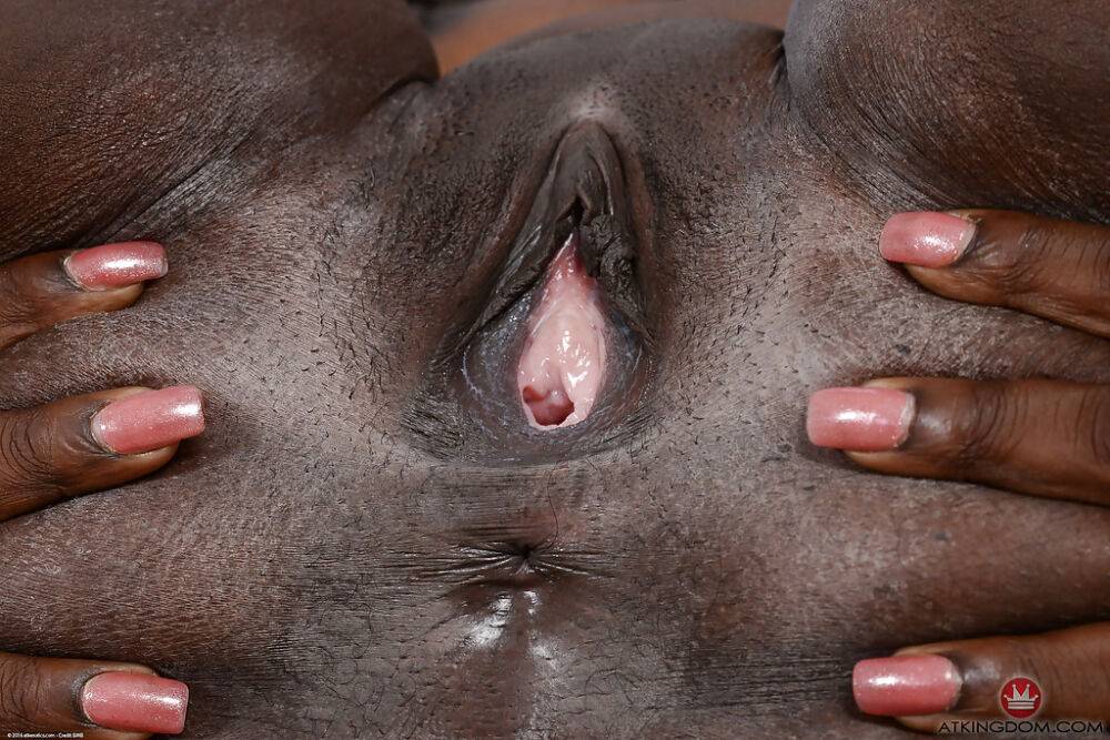 Afrikan first timer Black Dahlia showing off pink pussy and big butt - #2