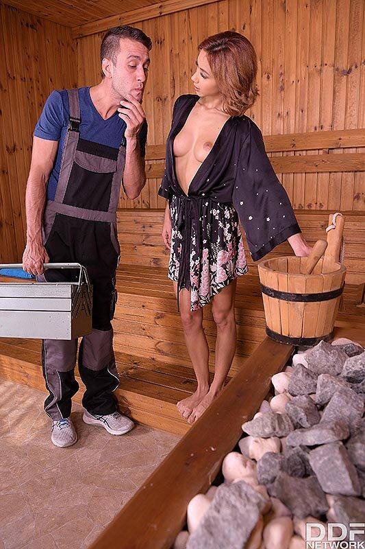 Sexy redhead Veronica Leal seduces and fucks a man while in a sauna - #3