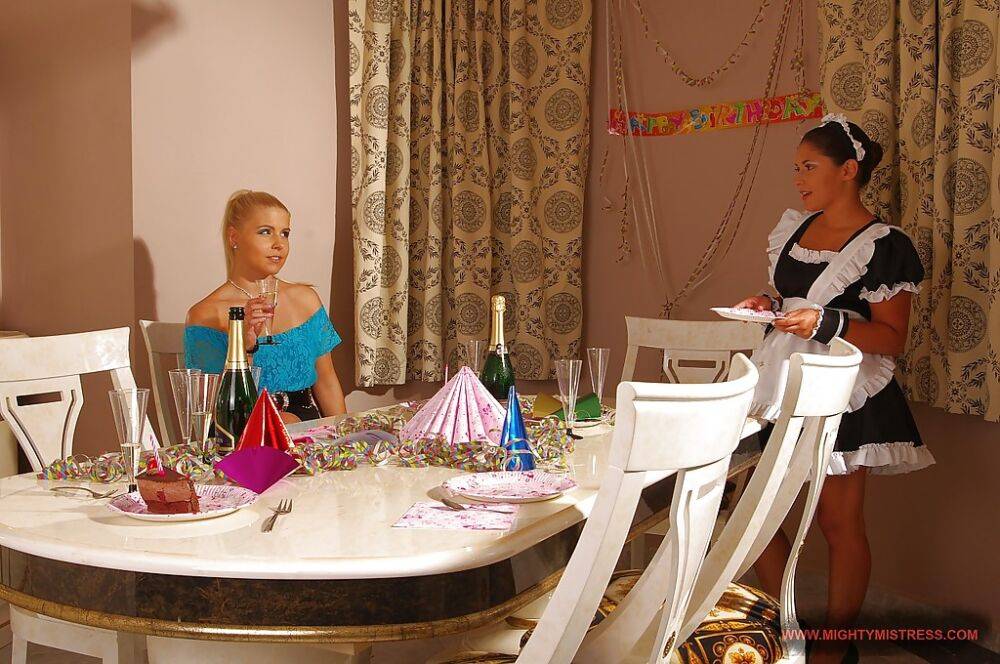 Lustful blonde Kathia Nobili has some lesbian fun with her maid | Photo: 1754926