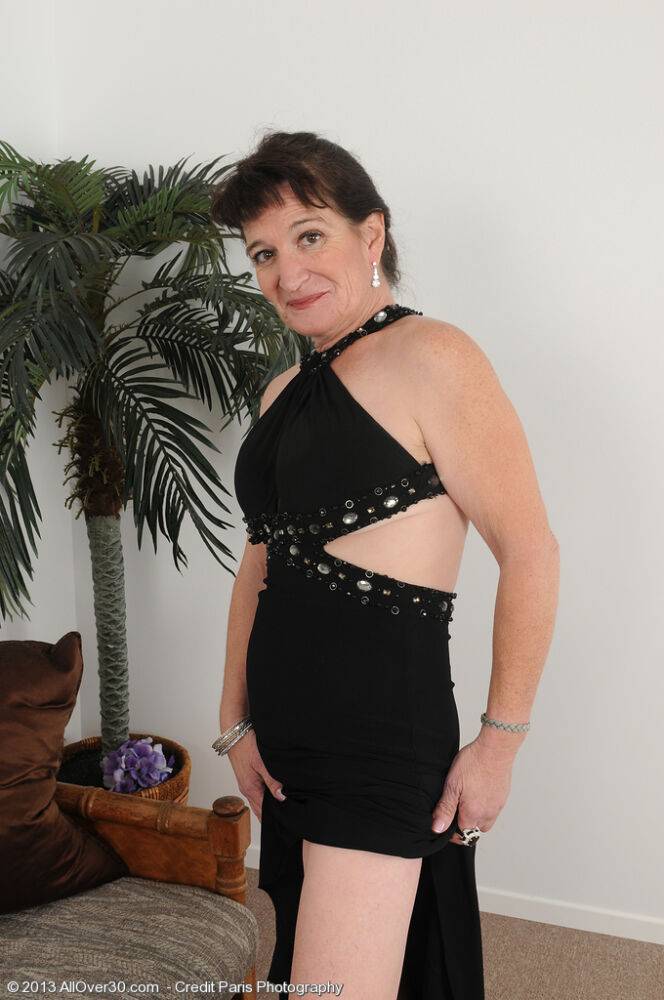 Over 30 lady Anna D removes a long black dress before a close up of her snatch - #6