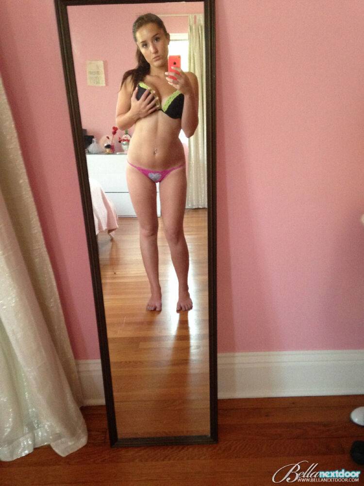 Solo girl Ariana Cruz takes nude selfies in a full-length mirror - #5