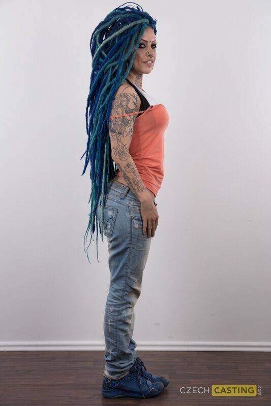 Punk girl with a headful of dyed dreads stands naked in her modelling debut - #10