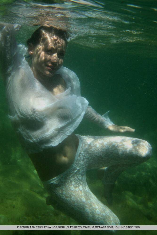 Erotic babe Firebird A stripping lace tights & showing bald twat underwater - #15