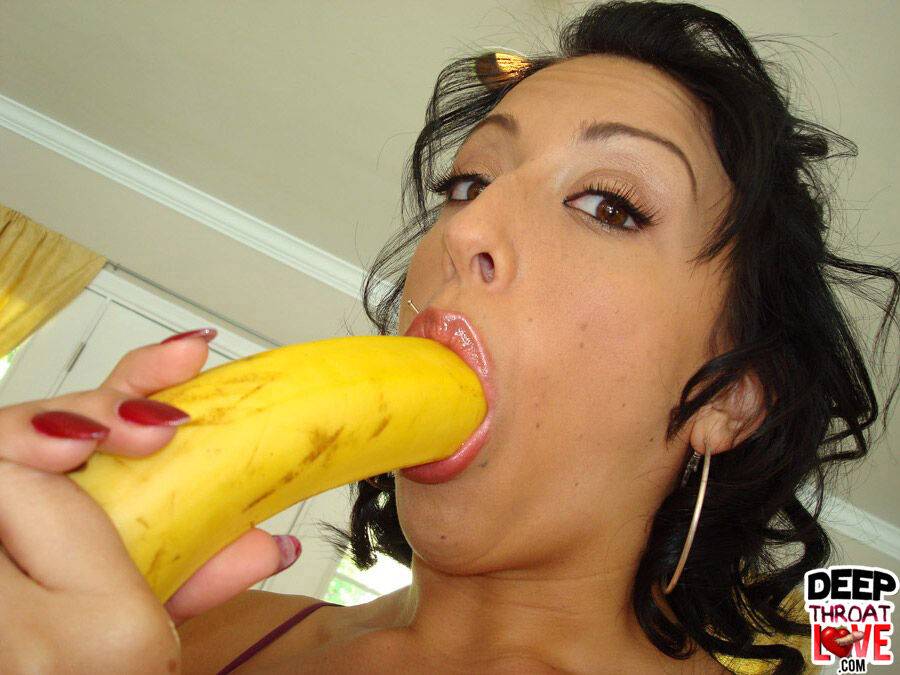 MILF babe with a big breast Ricki White teasing her mouth with toys - #11