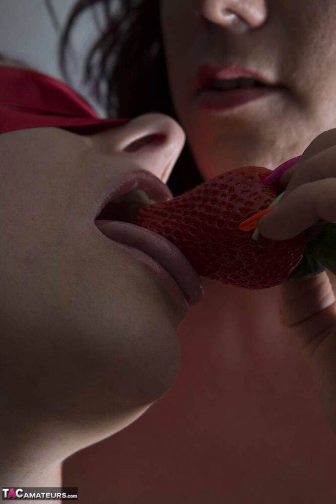 Amateur lesbians partake in foreplay with a blindfold and strawberries - #3