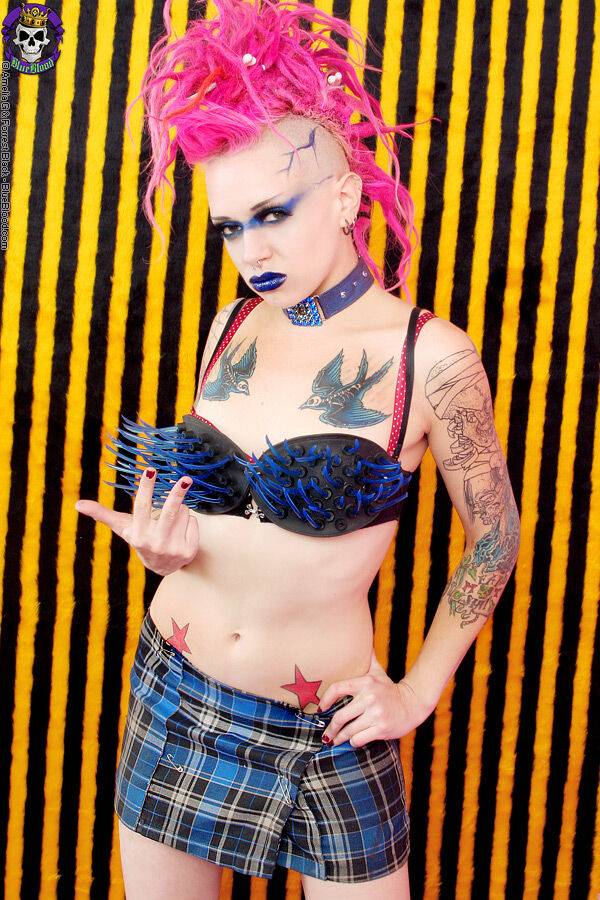 Alt girl Roxy Contin sports pink hair while doffing a spiky bra to pose nude - #8