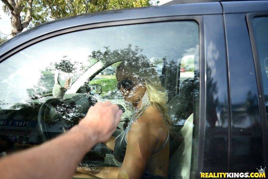 Hot MILF in a short dress and sunglasses gets picked up for a quick fuck - #12