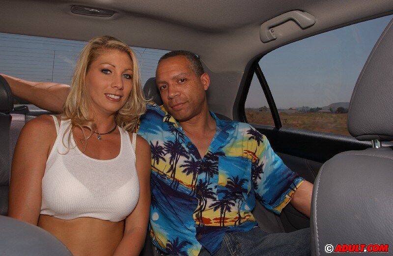 Sassy picked up blonde goes down on a big swollen cock in the car - #16