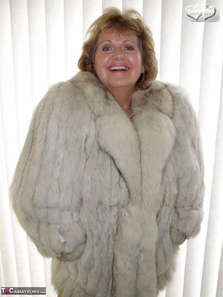 Solo granny Busty Bliss looses her tan lined tits from a fur coat - #5