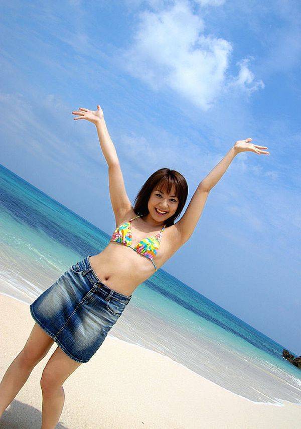 Japanese teen Chikaho Ito models non nude at the beach in a bikini - #12