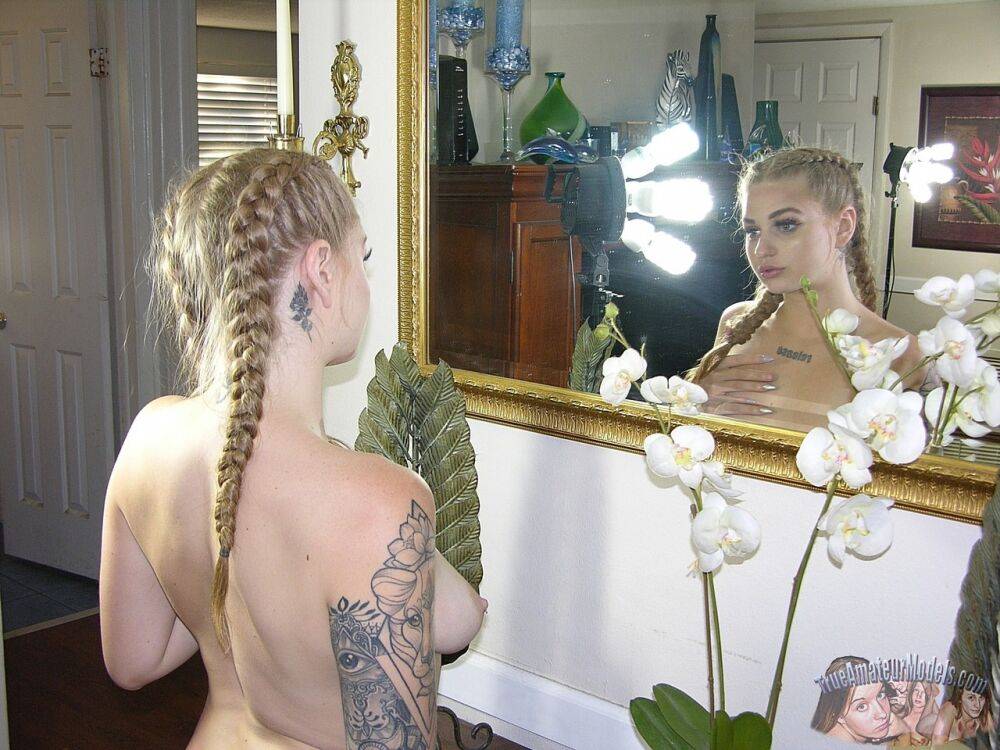 Tattooed amateur models totally naked with her hair in tight braids - #15