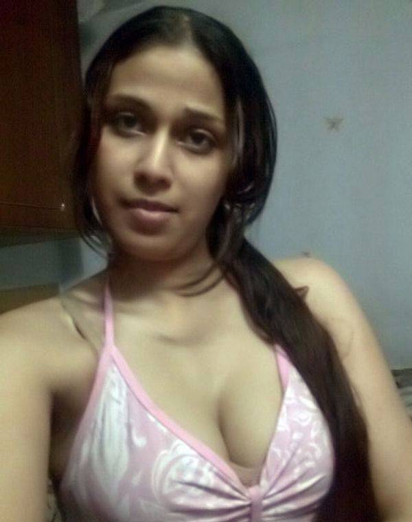 Sexy Indian female models in her lingerie during non nude action - #4