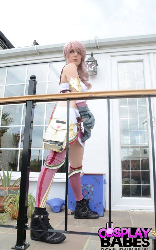 Final fantasy addict Samantha Bentley frees tits and twat from cosplay attire - #2