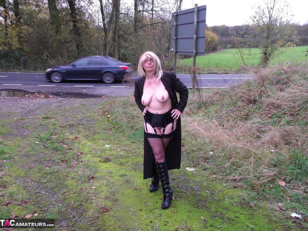 Mature amateur Barby Slut flashes in various British locations - #3