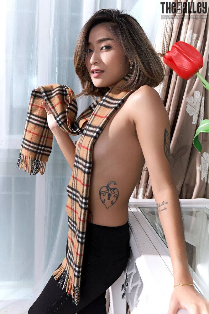 Asian beauty Apple gets bare naked with a winter scarf around her neck - #11