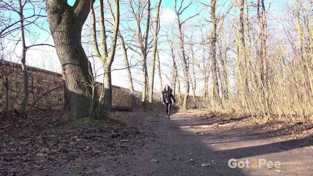 Naomi Benet squats in the woodland to piss - #10