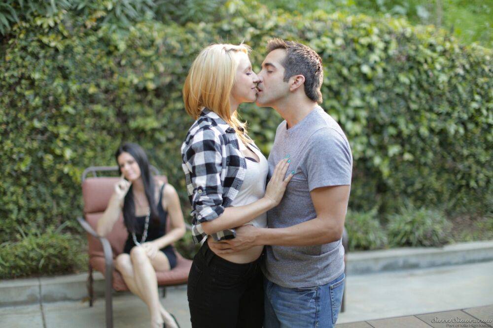 Hot blonde Cece Capella fully clothed kissing Donnie Rock outdoors - #7