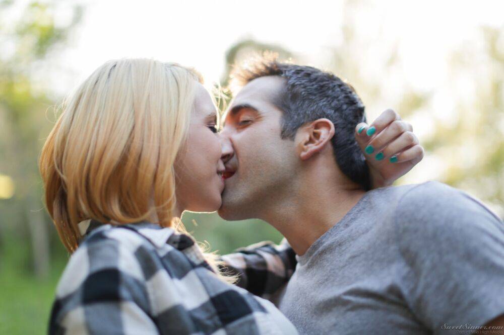 Hot blonde Cece Capella fully clothed kissing Donnie Rock outdoors - #8