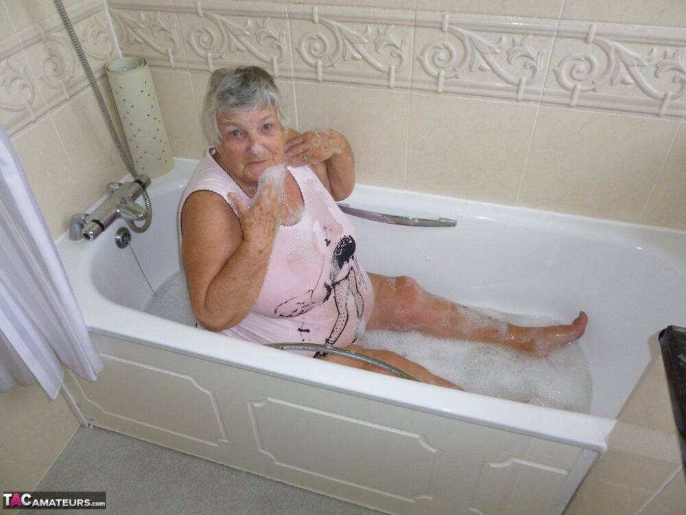 Old British fatty Grandma Libby gets naked while taking a bath - #10