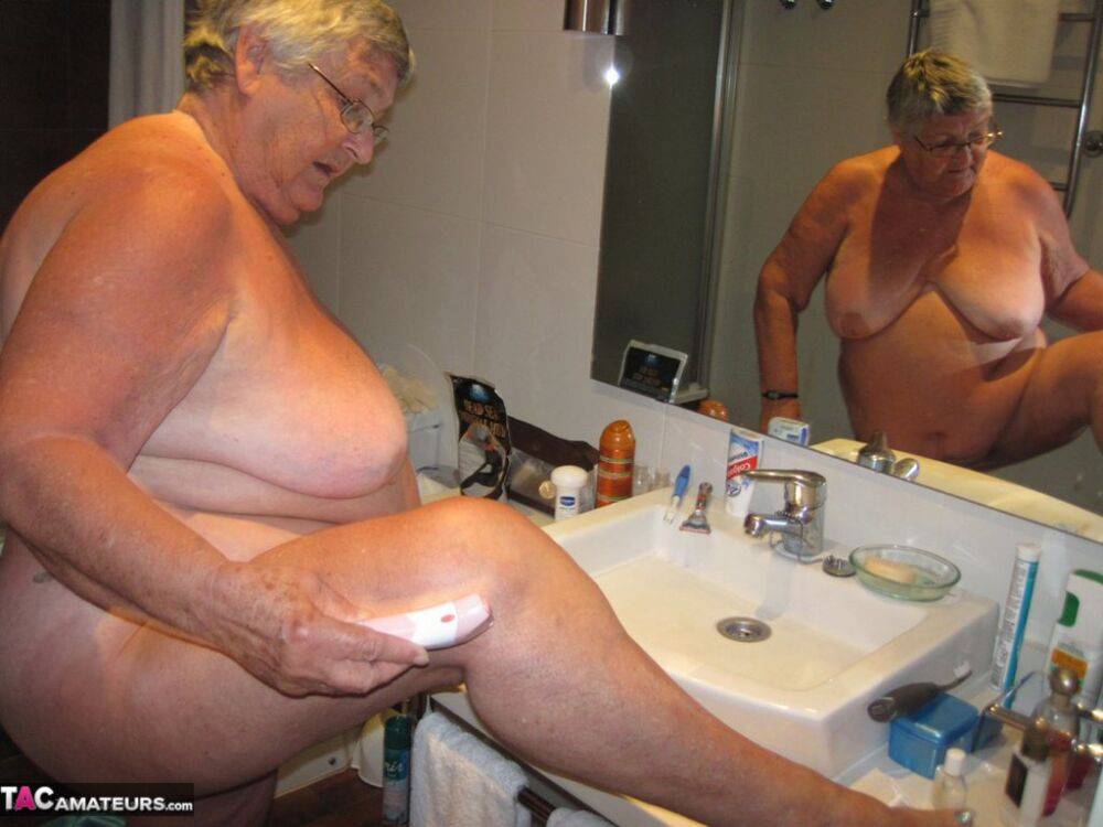 Morbidly obese woman Grandma Libby shaves before taking a bubble bath - #4