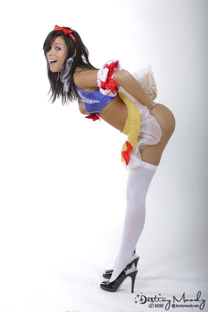 Cute teen girl Destiny Moody exposes herself while dressed as Snow White - #3