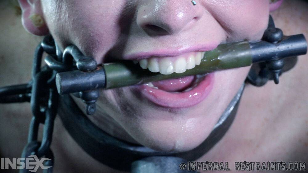 Skinny white girl Katy Kiss find herself restrained in a dungeon - #3