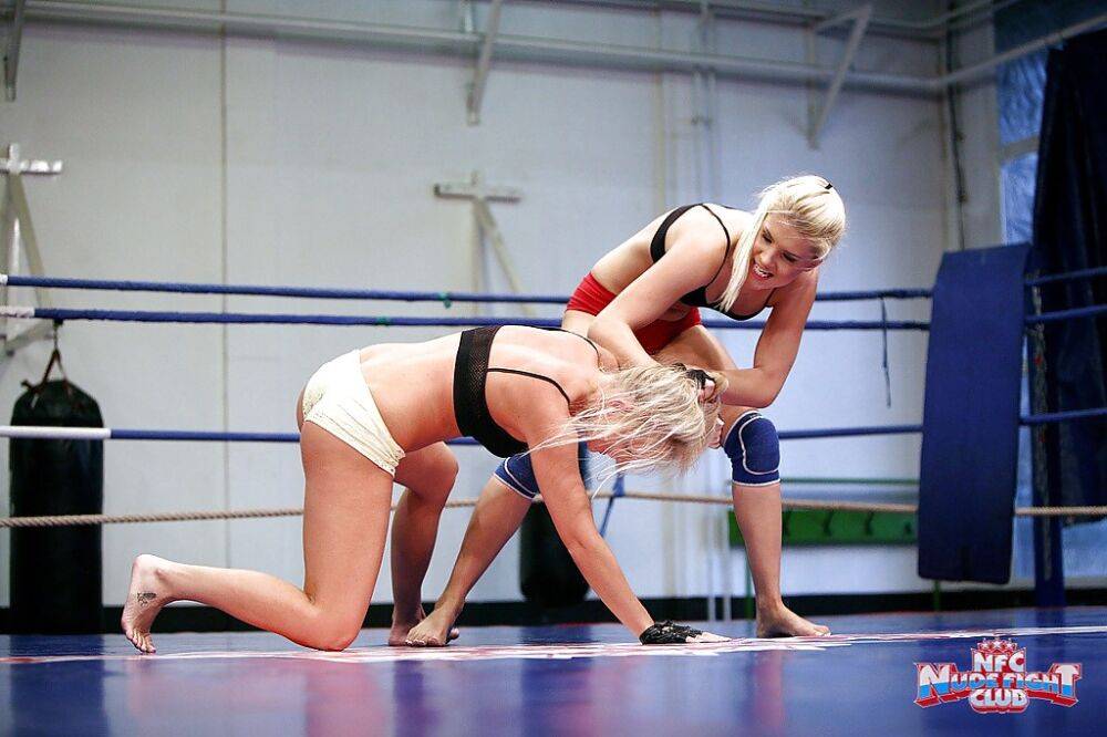 Gorgeous sporty lesbians fighting and pleasuring each other in the ring - #4