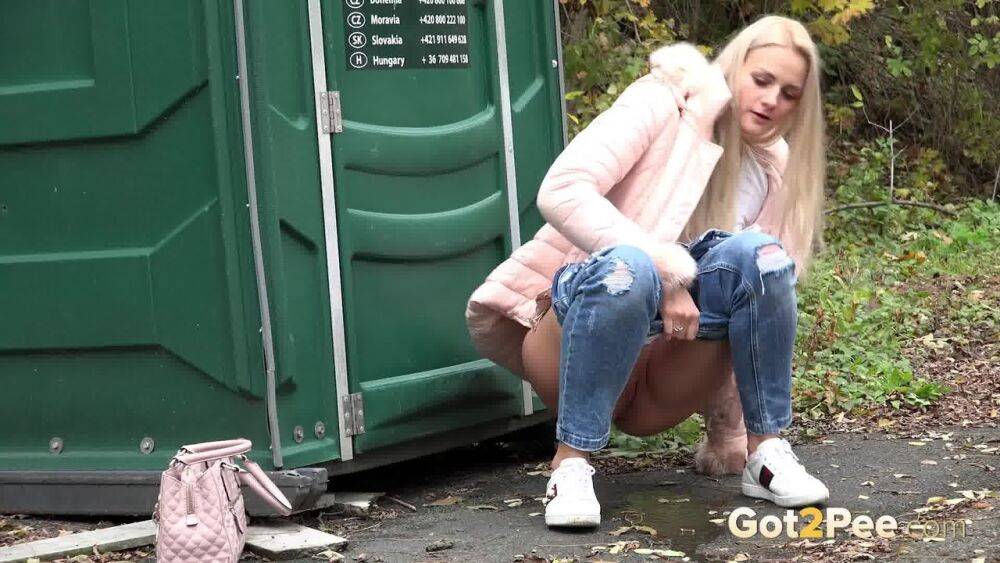 Blonde Katy Sky has to drop her jeans & pee in public because of locked toilet - #9