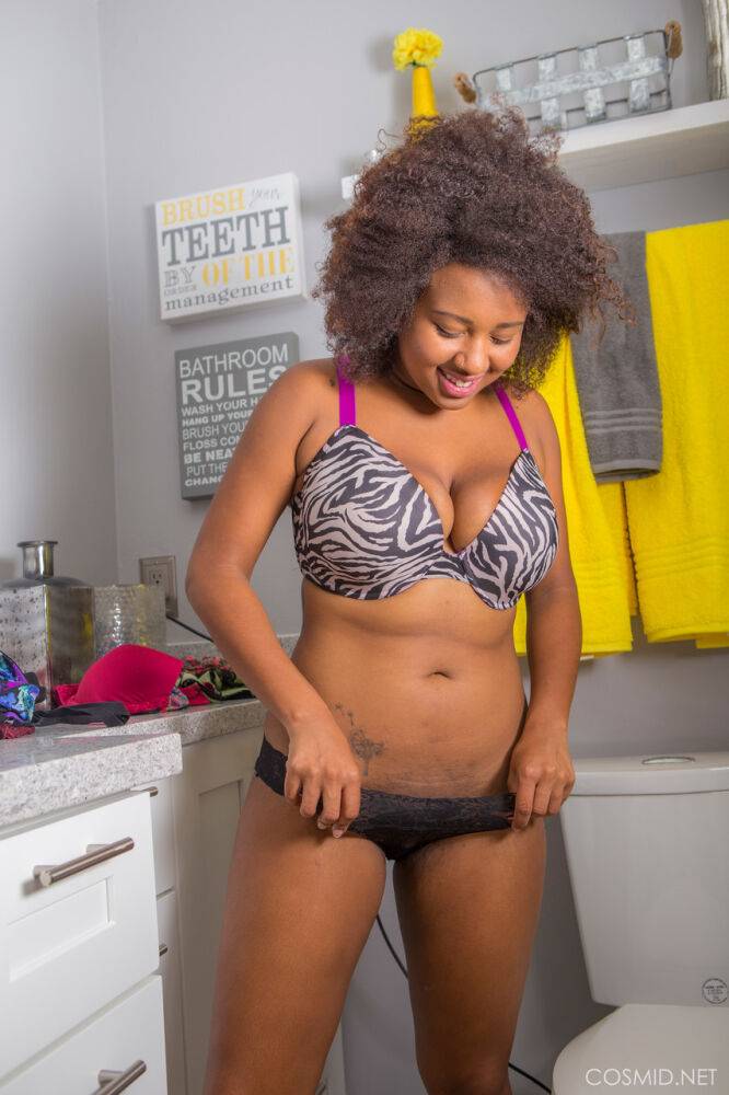 Chubby amateur ebony with big natural tits Whitney Williams poses in panties - #12