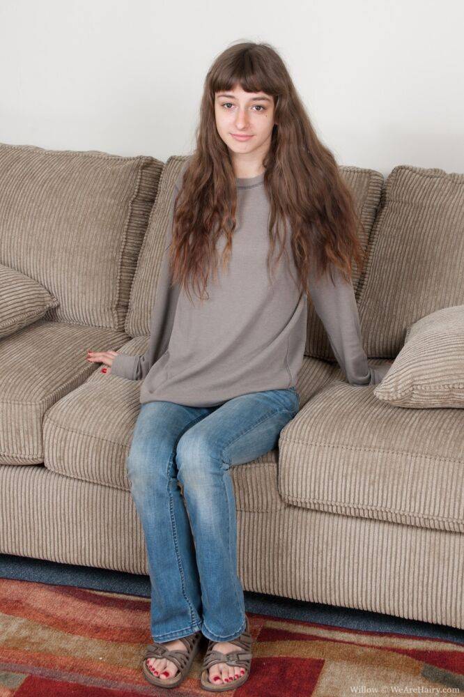 Slender teen Willow takes off her jeans, shows her small tits and furry vagina - #2