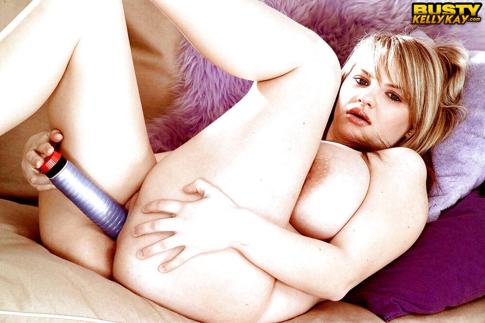 European pornstar Kelly Kay biting own nipples before toying hairy bush - #6