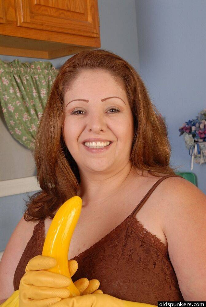 Amazing Cyn is sucking and eating this banana instead of dick - #8