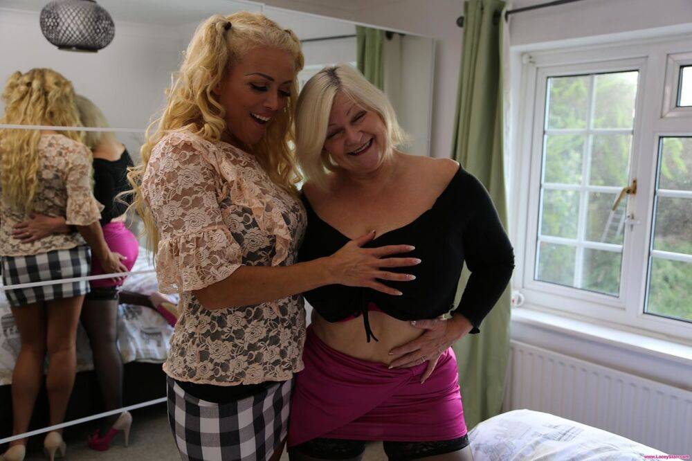 British granny Lacey Starr has a 3some with Rebecca Jane Smyth and her man - #7