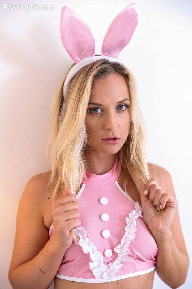 Cute blonde Vinna Reed gets naked while wearing rabbit ears - #8