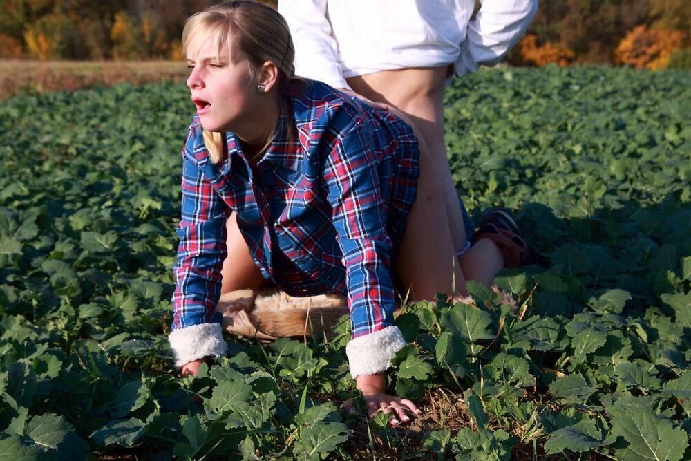 Young blonde and her boyfriend have sex in the middle of a field of crops - #5