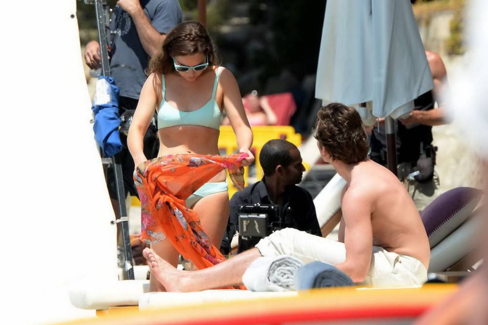Emilia clarke shows off her curvy bikini body at the beach while filming me befo - #6