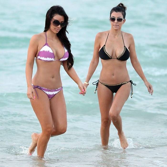 Teen celeb kim kardashian posing on the beach - #1
