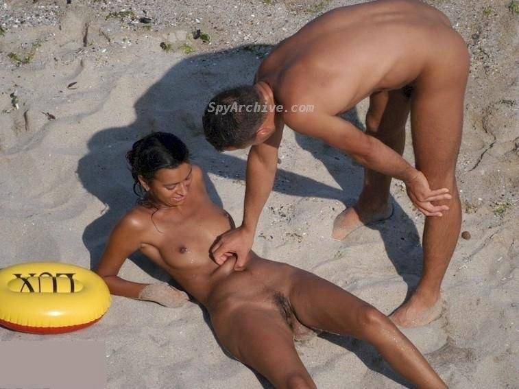 Hot pics of spying for sexy babes on a beach - #9