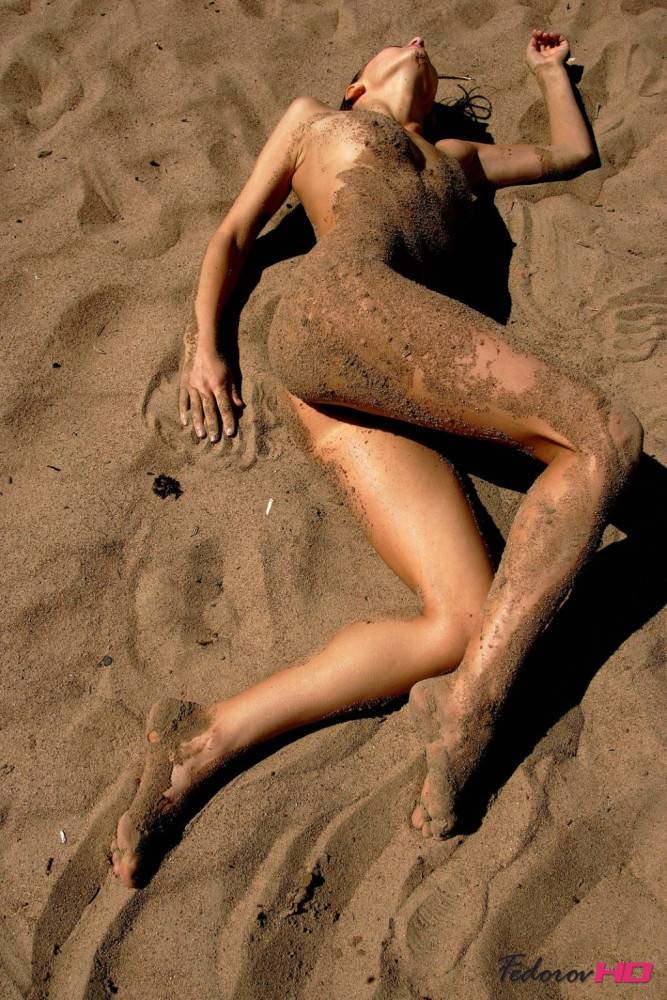 Fedorov-hd-vika-sand-stories-sweet-russian-teen-naked-beach - #7