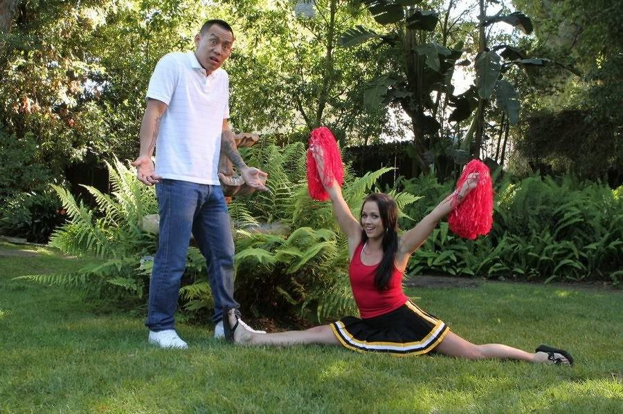 Brunette teen cheerleader ally style handling a massive dick outdoors - #3